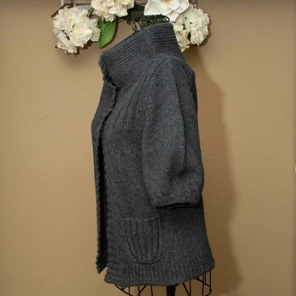 NWT Express Grey Crop Funnel Neck Cardigan - Picture 4 of 5